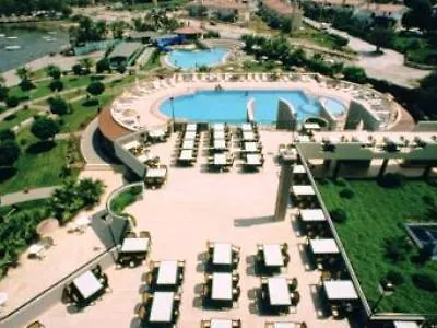 Hotel Erythrai Noble 4*